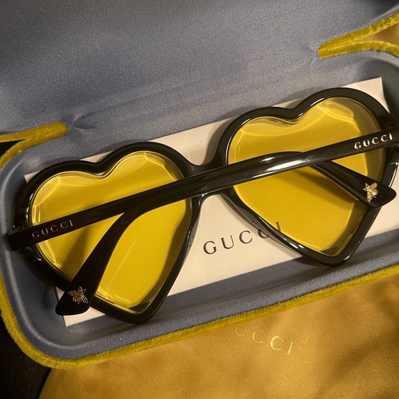 Bee 🐝 Gucci Money Green Heart-shaped sunglasses